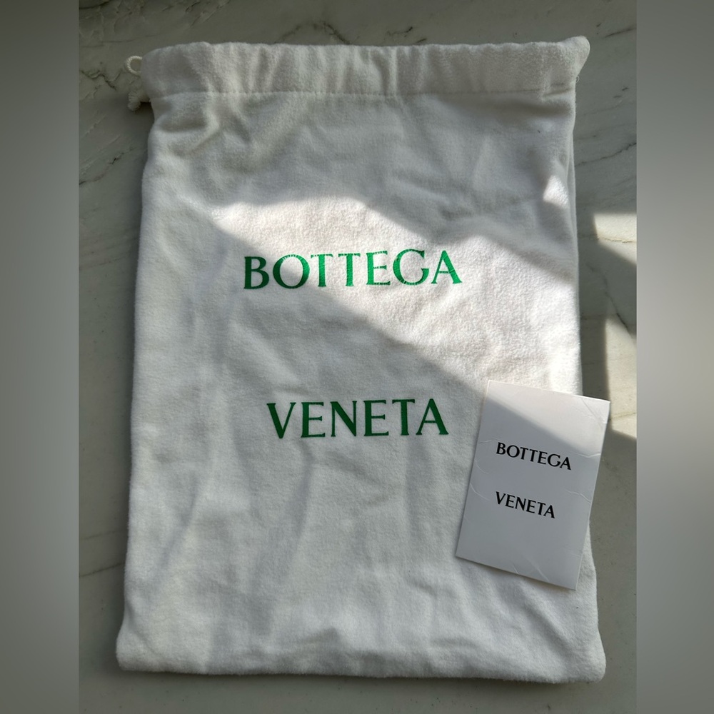 Bottega Veneta Mini Jodie - Chalk - Picture 10 of 10